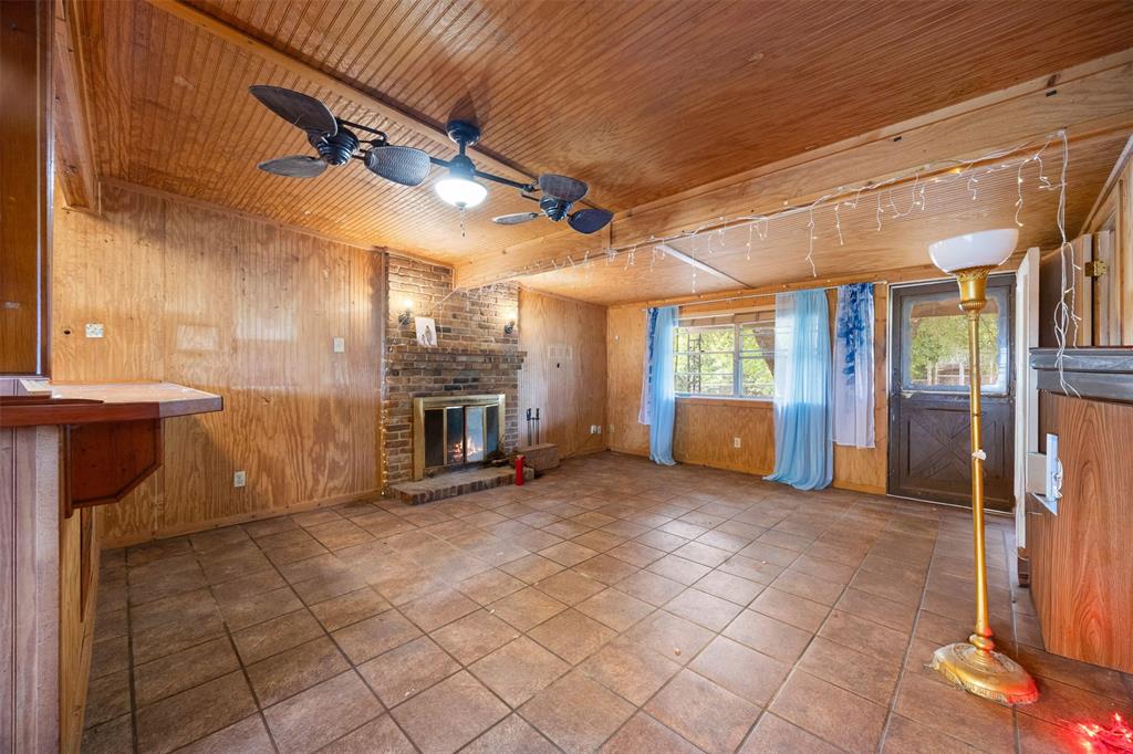237 Linda Lee Crossing Whitney, TX 76692 - Photo 6 of 26