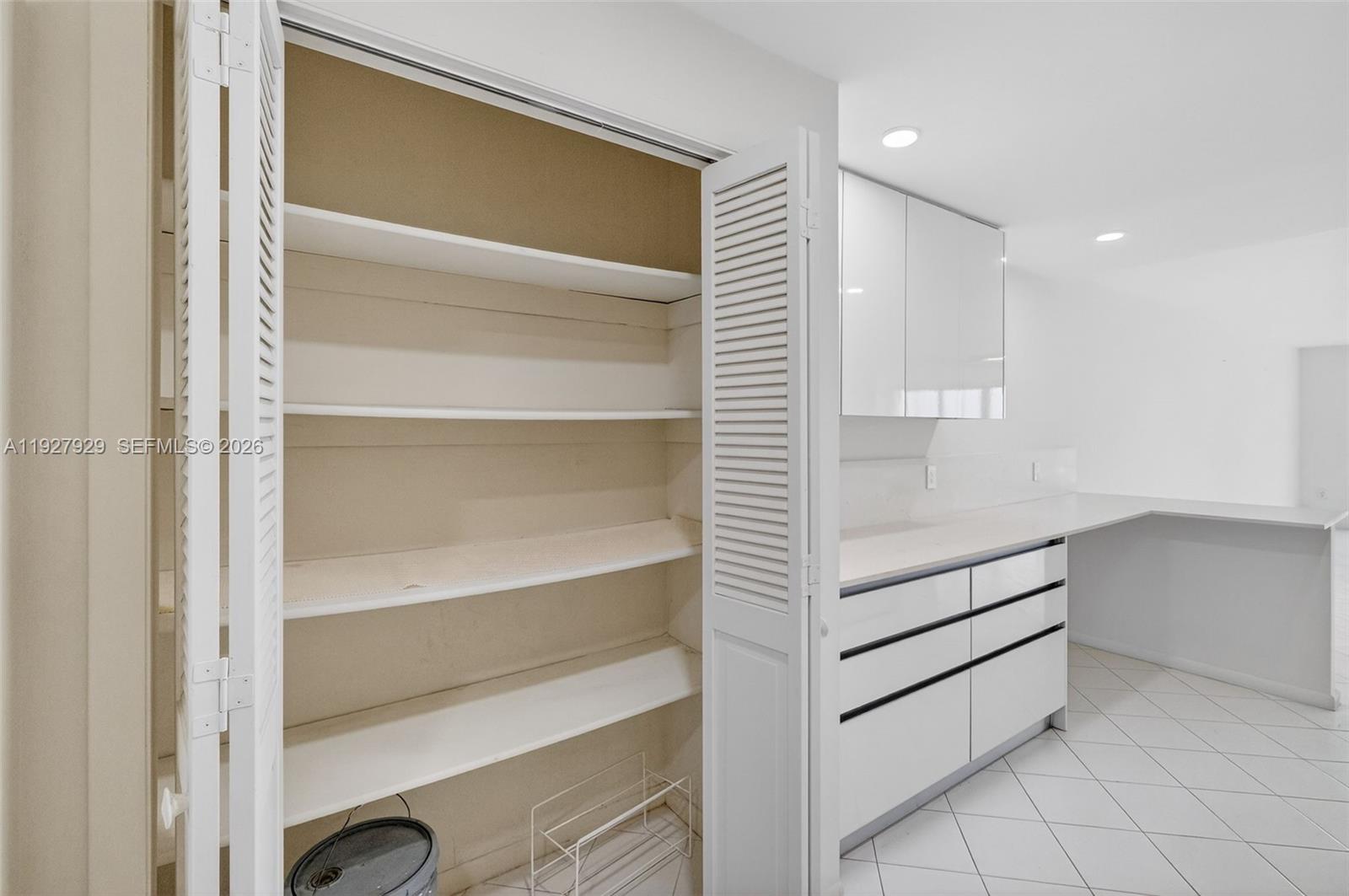 600 Grapetree Drive, Unit 8FS Key Biscayne, FL 33149 - Photo 15 of 54