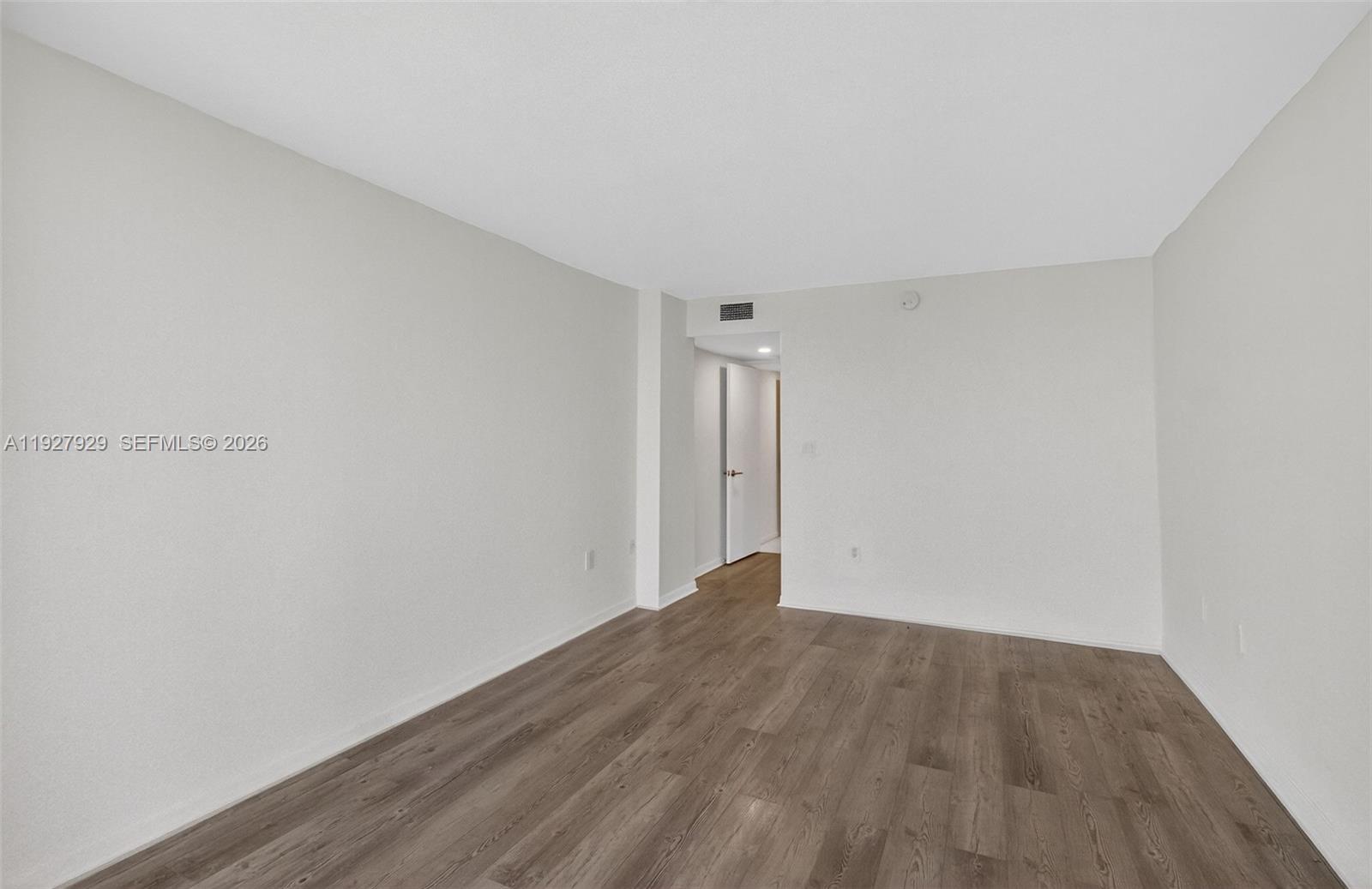 600 Grapetree Drive, Unit 8FS Key Biscayne, FL 33149 - Photo 24 of 54 a view of an empty room