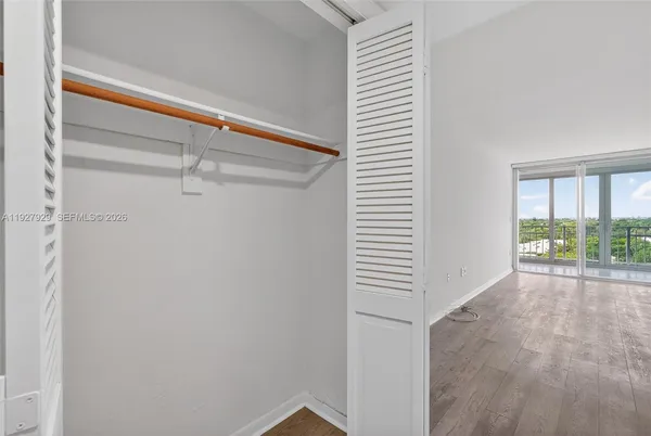 $8,500 | 600 Grapetree Drive, Unit 8FS, Key Biscayne, FL 33149