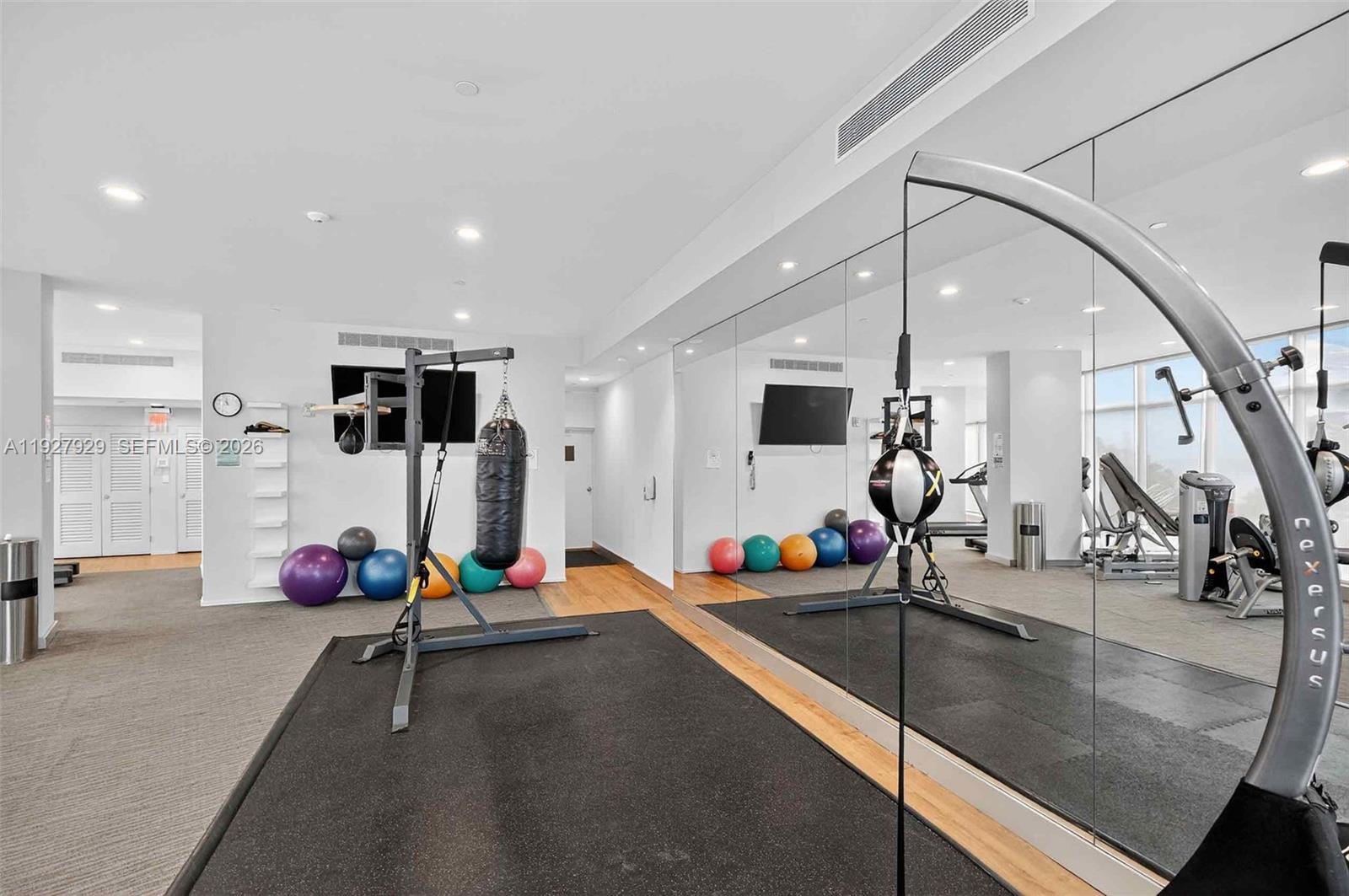 600 Grapetree Drive, Unit 8FS Key Biscayne, FL 33149 - Photo 38 of 54