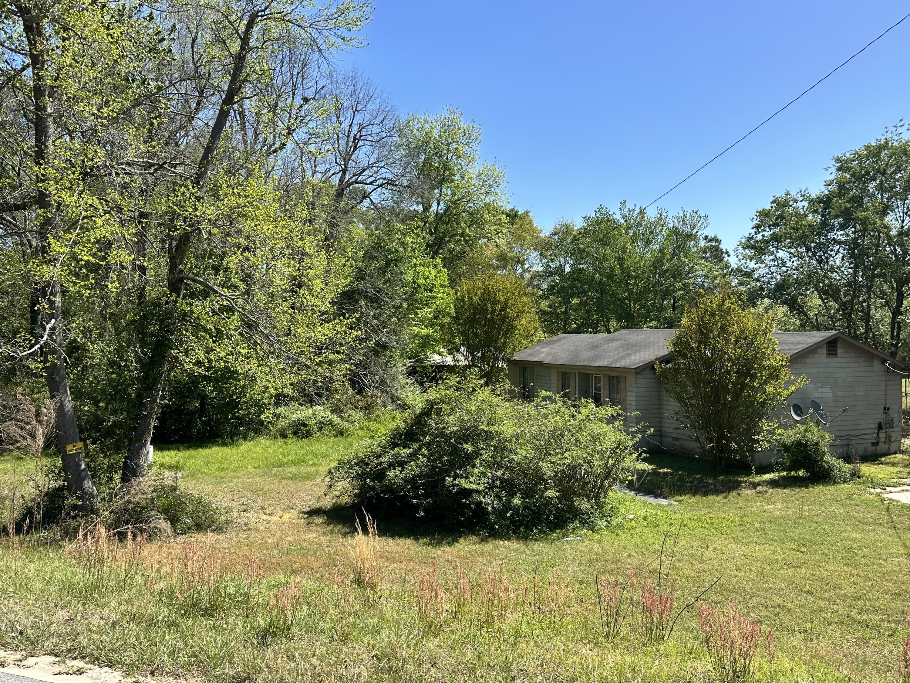 330 Pipeline Road Aiken, SC 29801 - Photo 3 of 17 IMG_2987