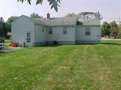 1457 Belsay Road Burton, MI 48509 - Photo 2 of 3 20158206-1.JPG