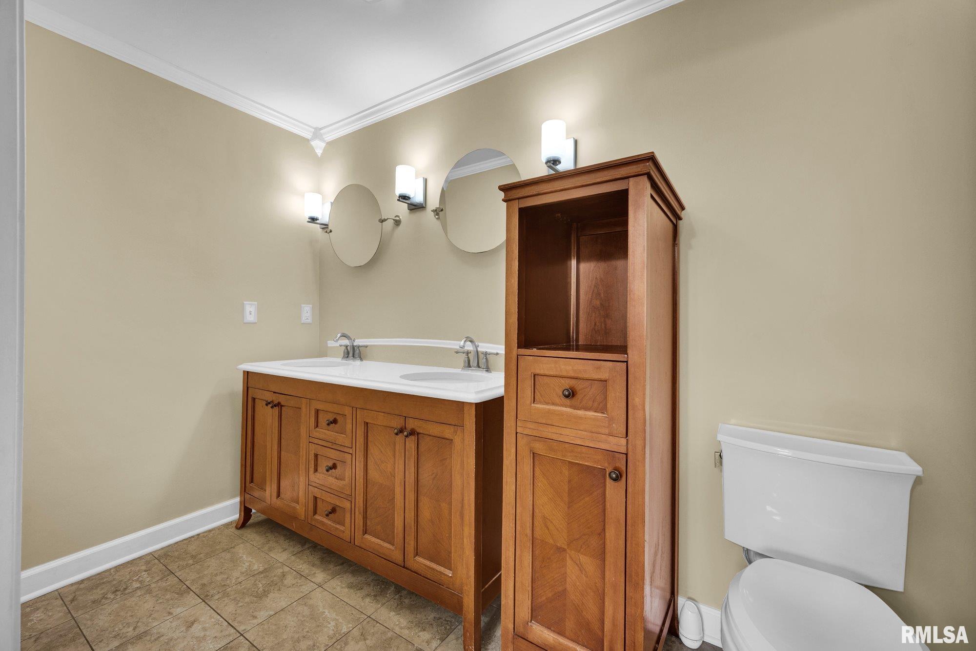 108 North 3rd Street Roanoke, IL 61561 - Photo 18 of 48