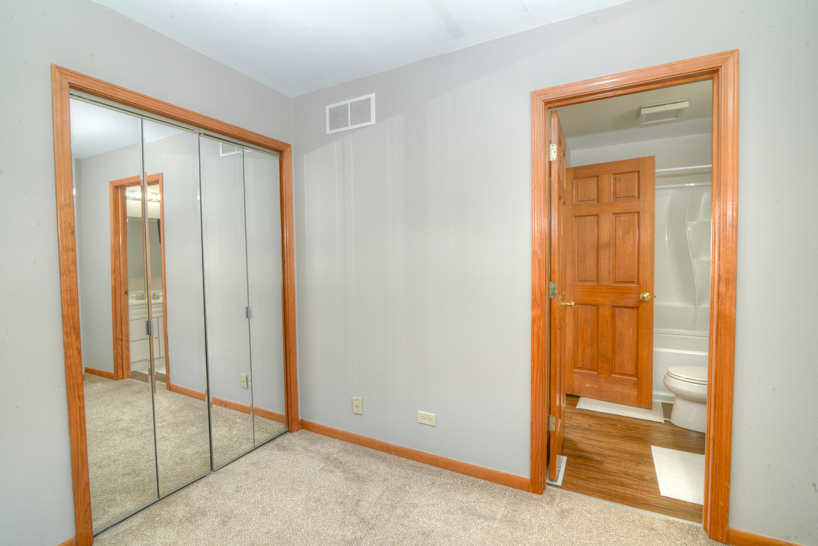 107 South River Road McHenry, IL 60051 - Photo 22 of 31