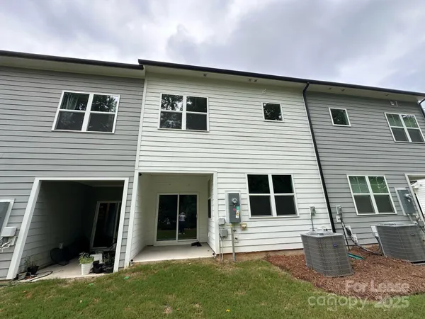 $2,100 | 9508 Munsing Drive, Charlotte, NC 28269