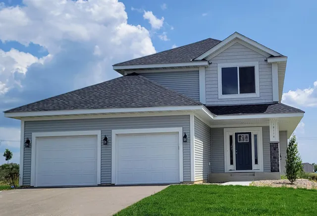 $559,900 | 19116 Cloverleaf Way, Farmington, MN 55024
