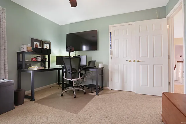 $449,900 | 6055 Hillbrook Court, Newburgh, IN 47630