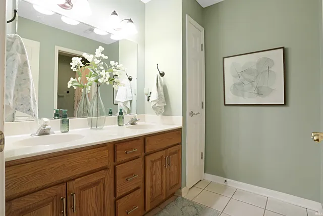 $449,900 | 6055 Hillbrook Court, Newburgh, IN 47630