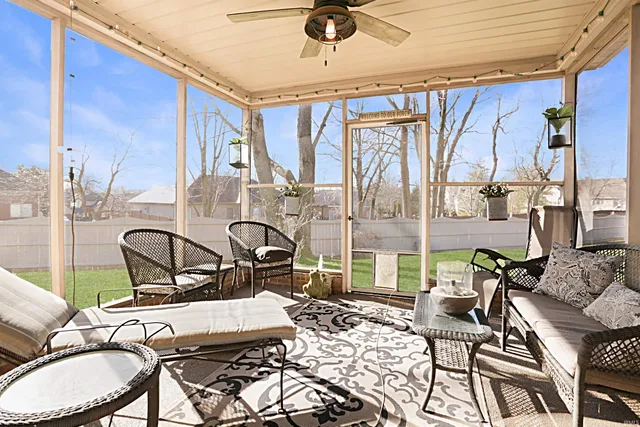 $449,900 | 6055 Hillbrook Court, Newburgh, IN 47630