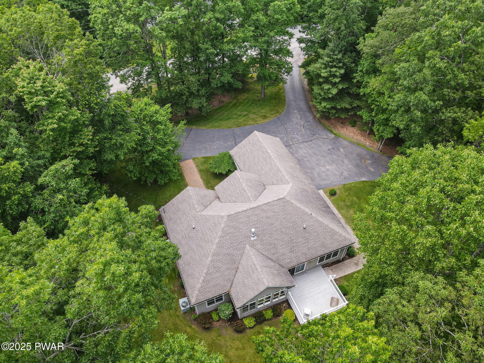 39 Fawn Ridge Drive Hawley, PA 18428 - Photo 6 of 46