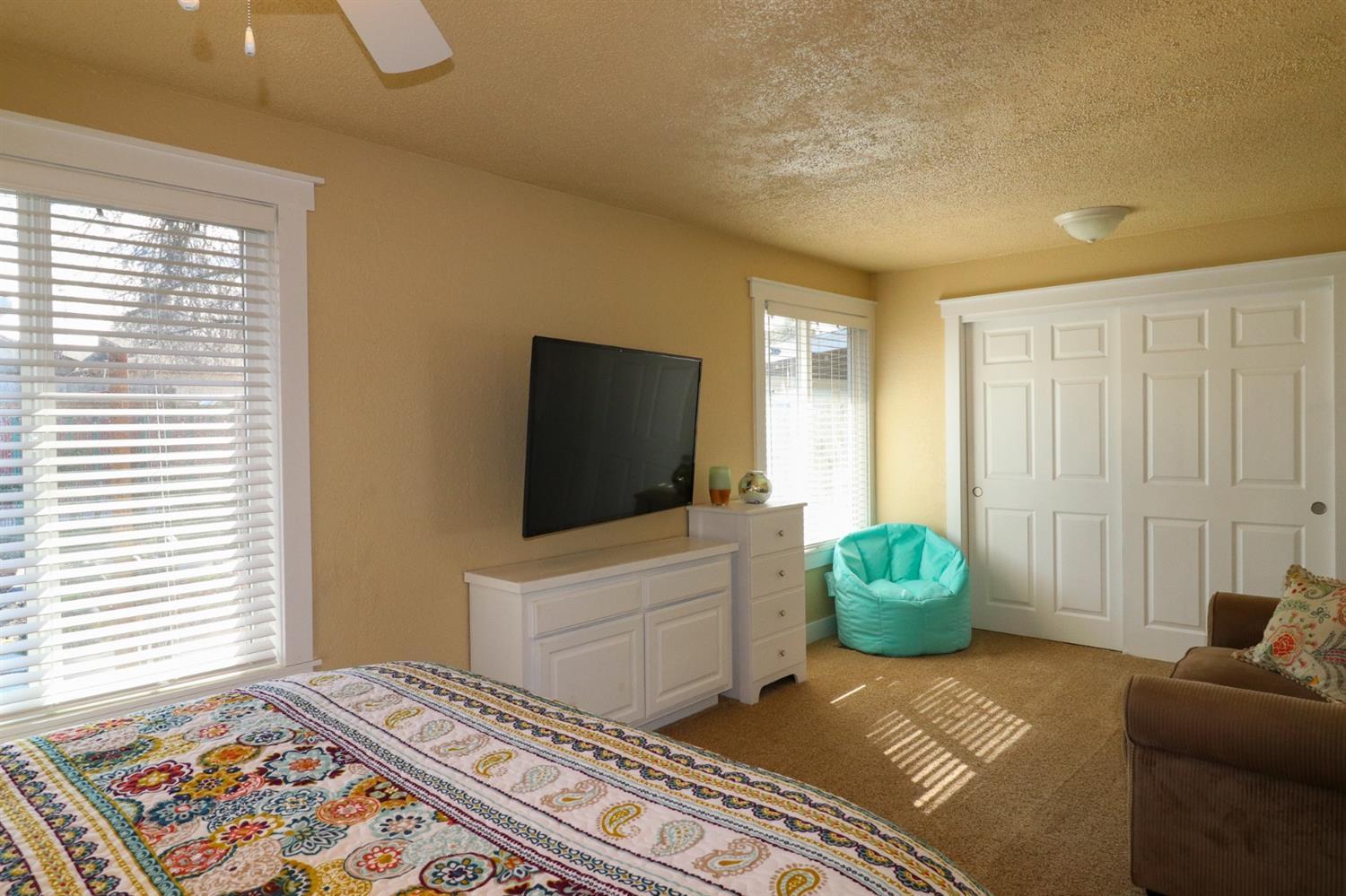 2434 Roberts Road Medford, OR 97504 - Photo 13 of 27 Additional Photo
