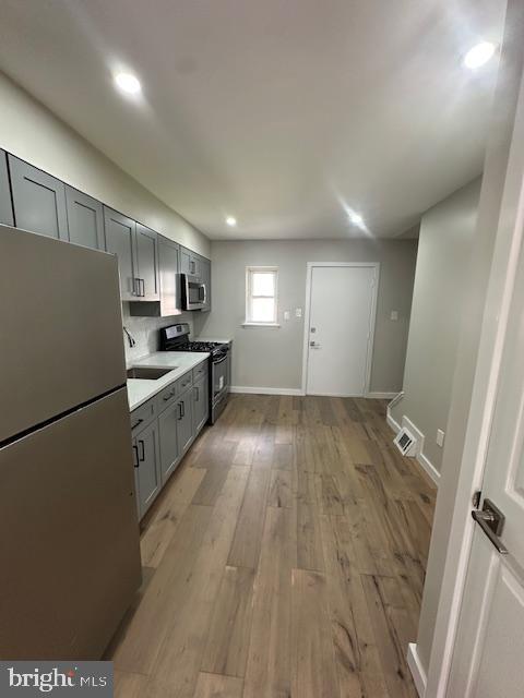 2723 Sears Street Philadelphia, PA 19146 - Photo 4 of 21