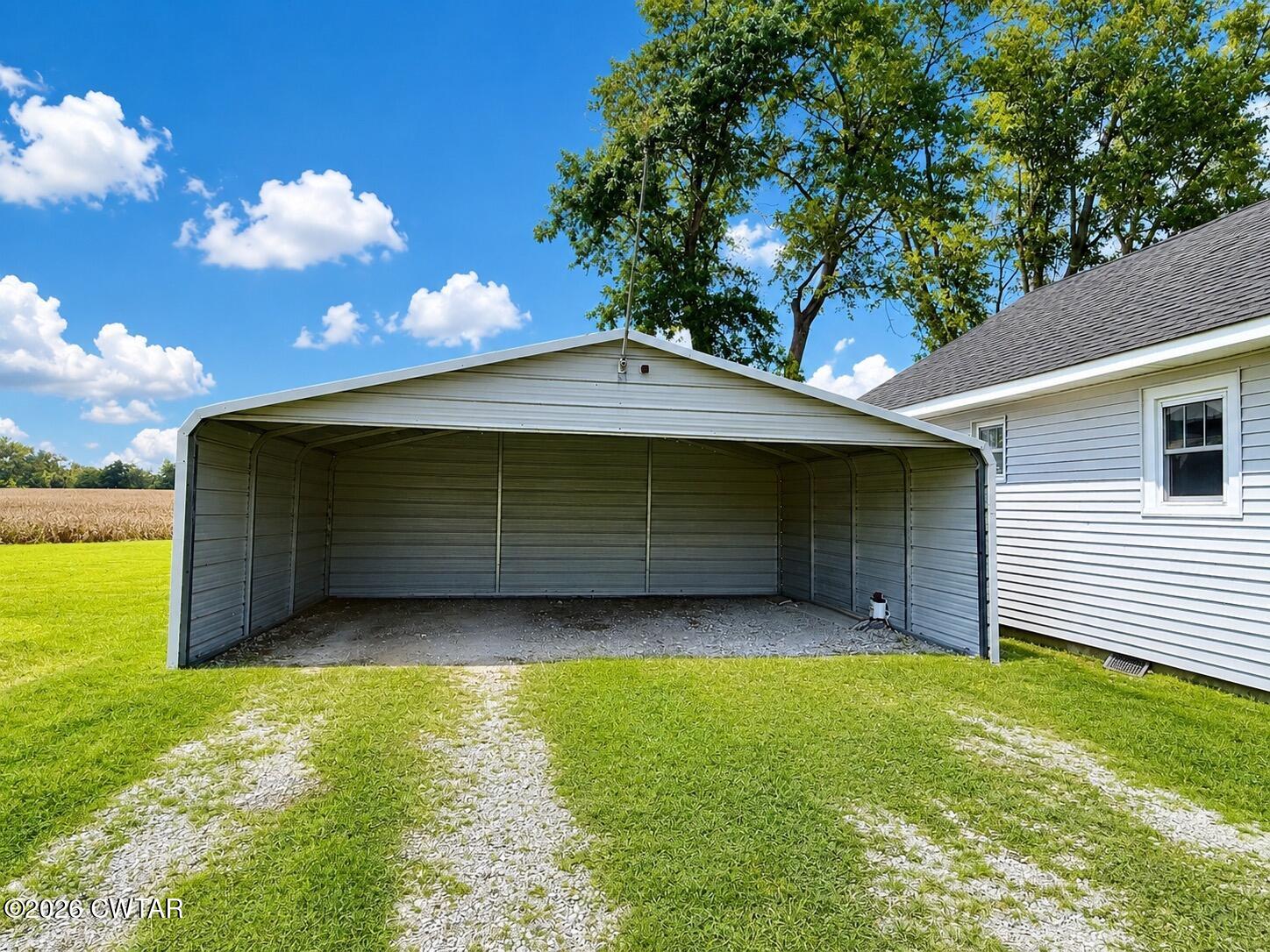 62 Old Jackson Road Trenton, TN 38382 - Photo 2 of 38 2-Car Carport