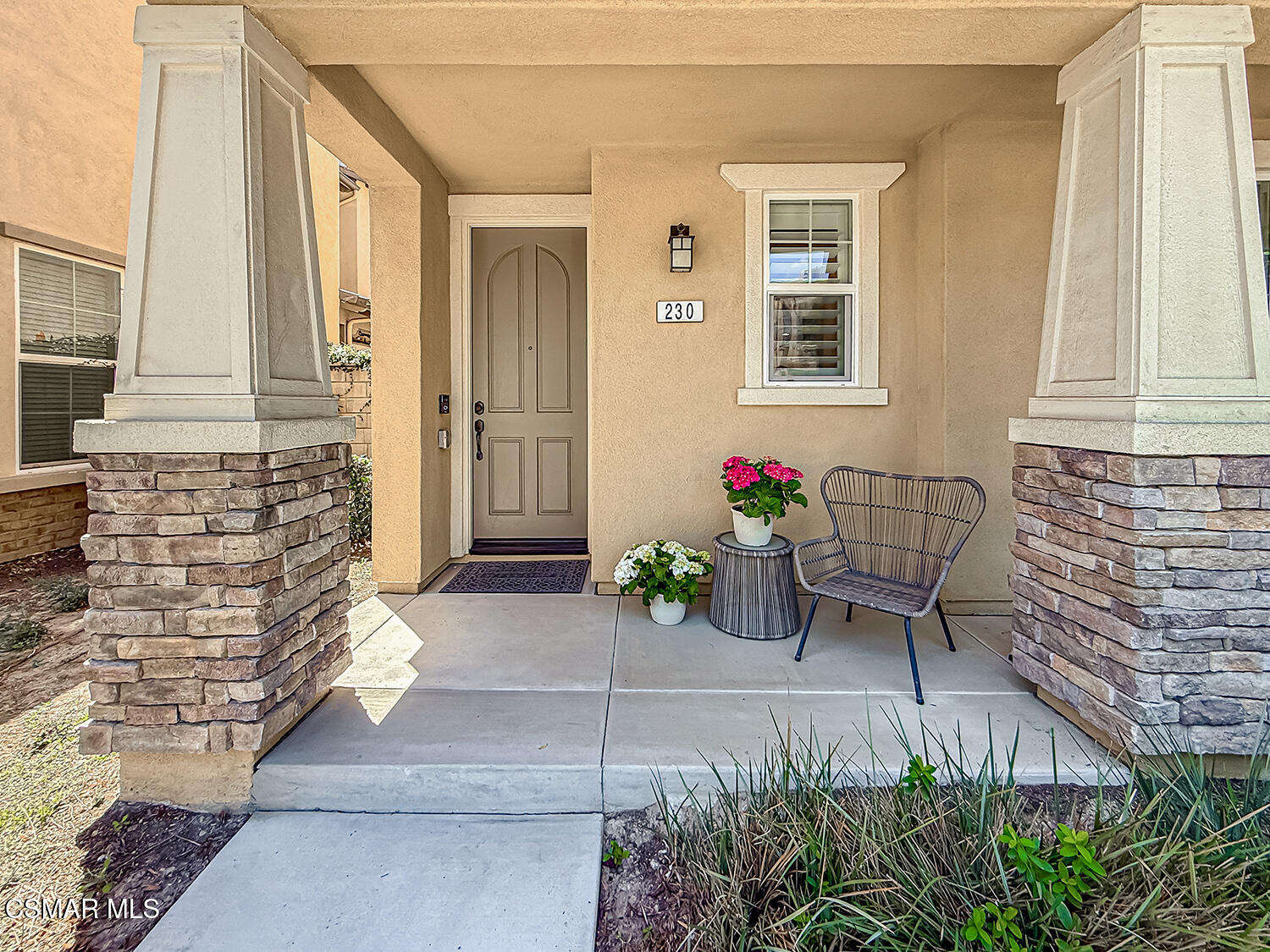 230 Stonegate Road Camarillo, CA 93010 - Photo 3 of 43 aFront and Entry5