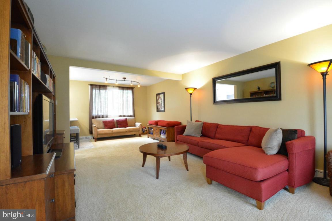 135 Pulte Road Lancaster, PA 17601 - Photo 5 of 36 Gallery Image 5
