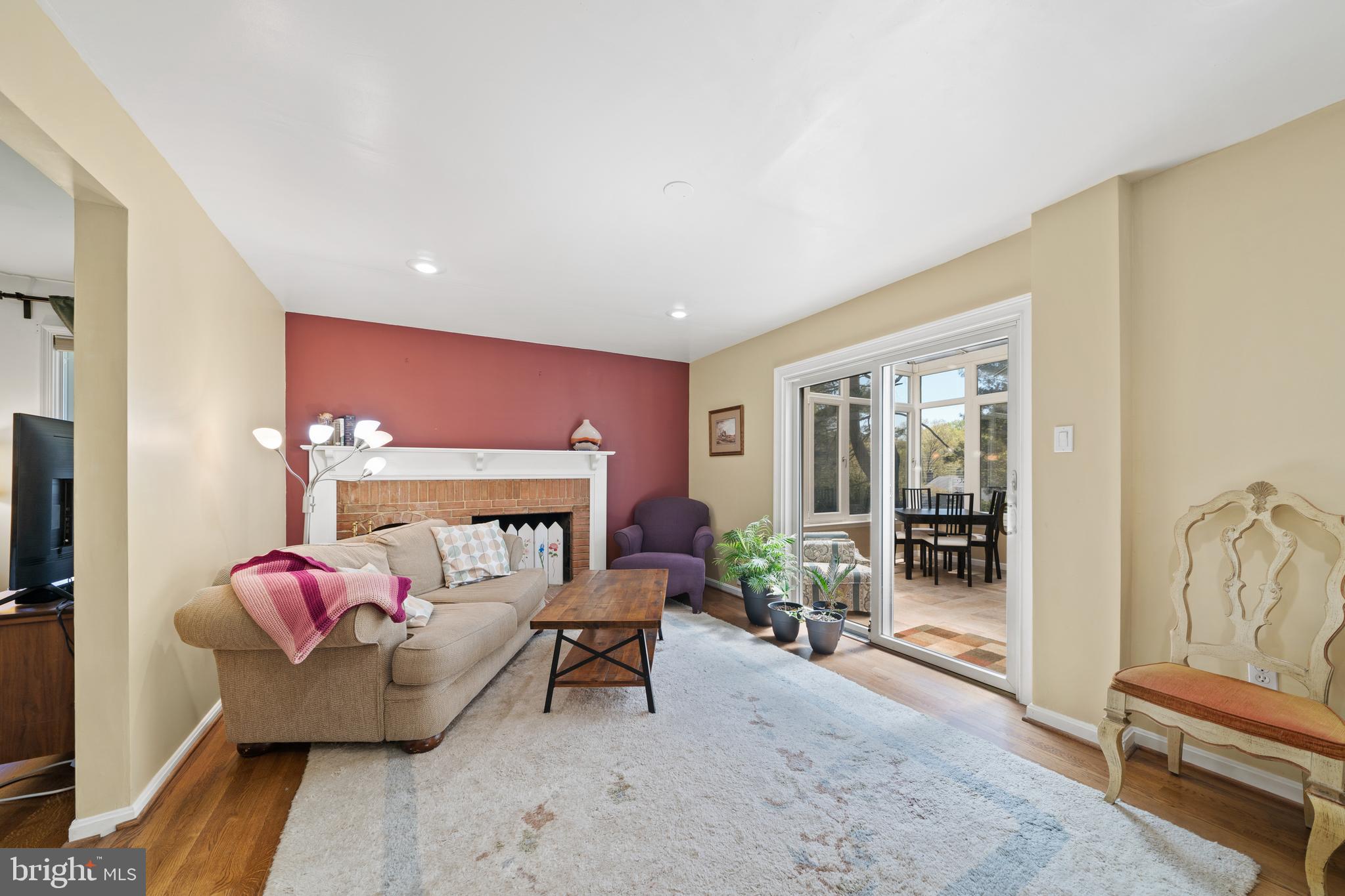 12509 Arbor View Terrace Silver Spring, MD 20902 - Photo 12 of 32 Gallery Image 12