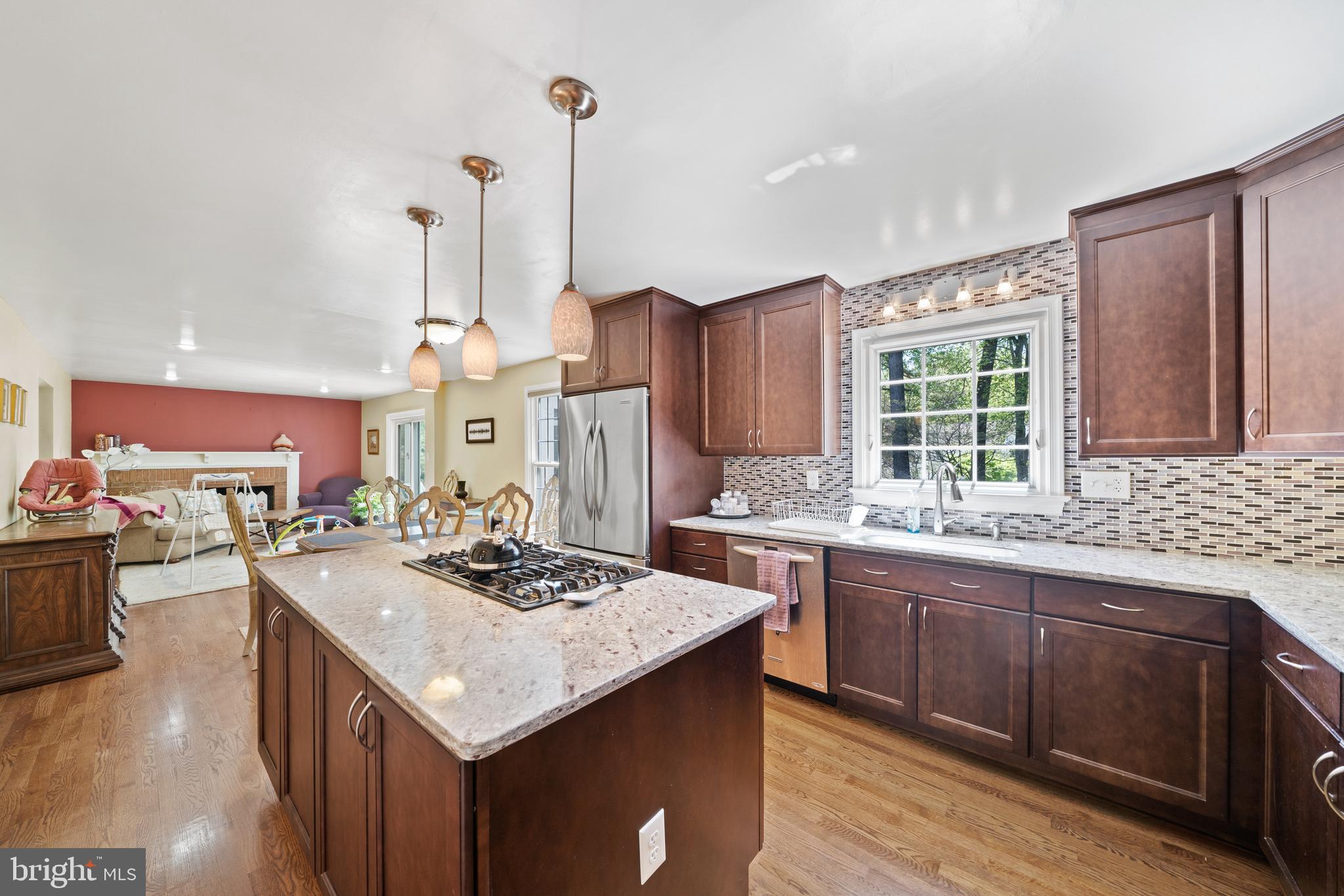12509 Arbor View Terrace Silver Spring, MD 20902 - Photo 8 of 32 Gallery Image 8