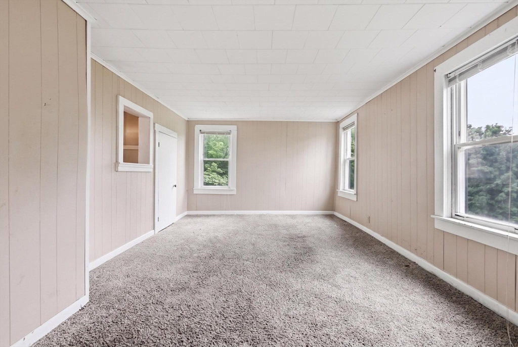 214 High Street Webster, MA 01570 - Photo 30 of 42