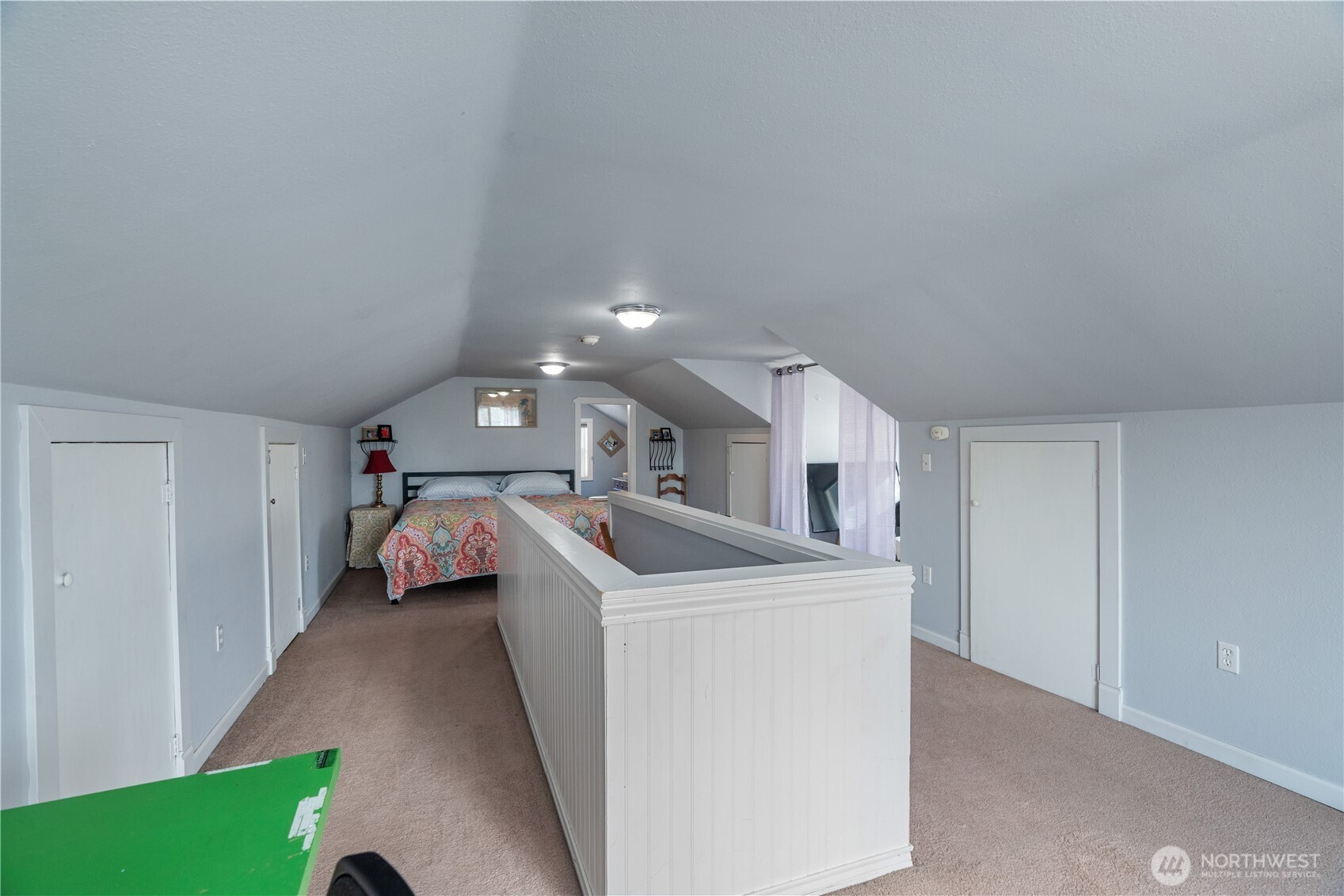 527 South 5th Street Montesano, WA 98563 - Photo 25 of 40 a utility room with washer and dryer