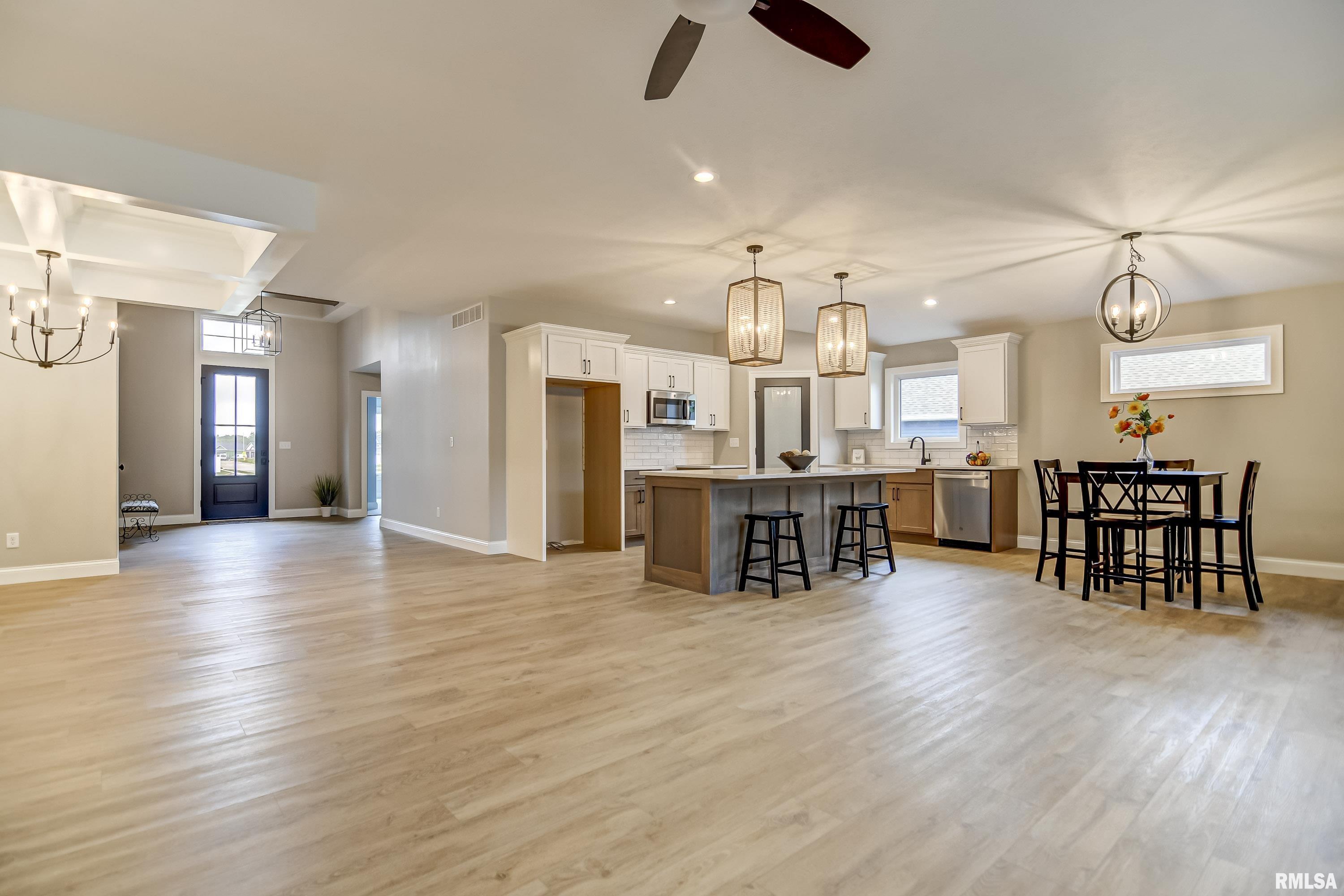 4604 Pearson Street Springfield, IL 62711 - Photo 8 of 51