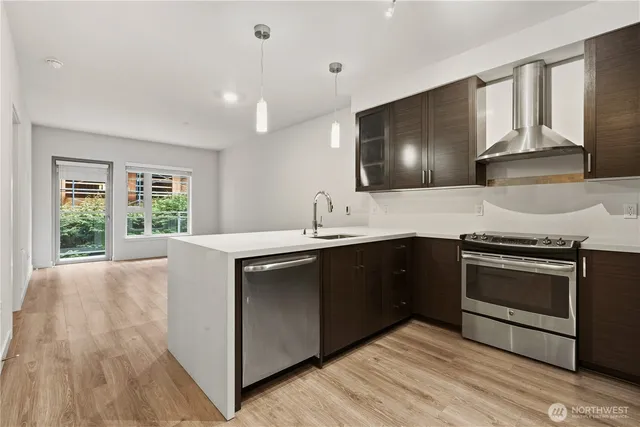 $475,000 | 1760 Northwest 56th Street, Unit 311, Seattle, WA 98107