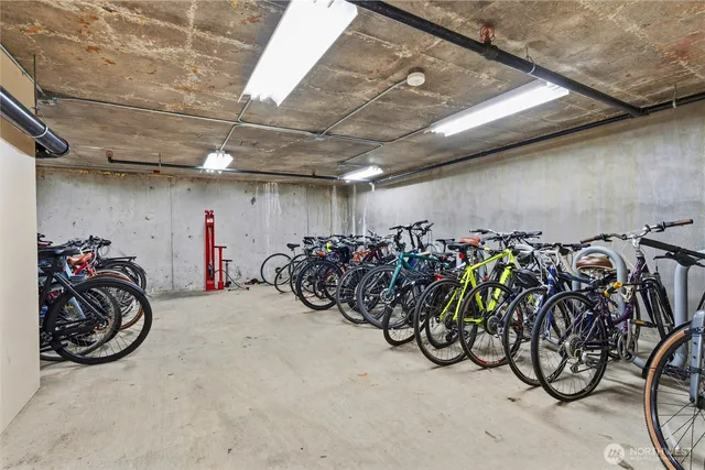 $475,000 | 1760 Northwest 56th Street, Unit 311, Seattle, WA 98107