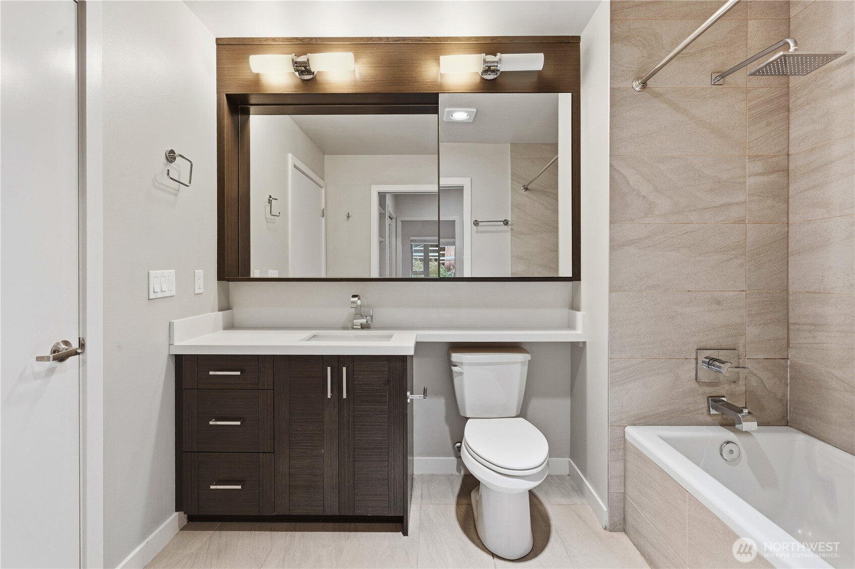 1760 Northwest 56th Street, Unit 311 Seattle, WA 98107 - Photo 5 of 32