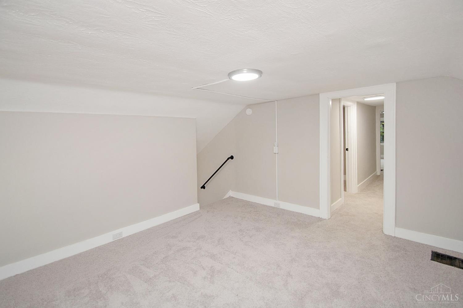 2097 West Fork Road Cincinnati, OH 45211 - Photo 21 of 47 Gallery Image 21