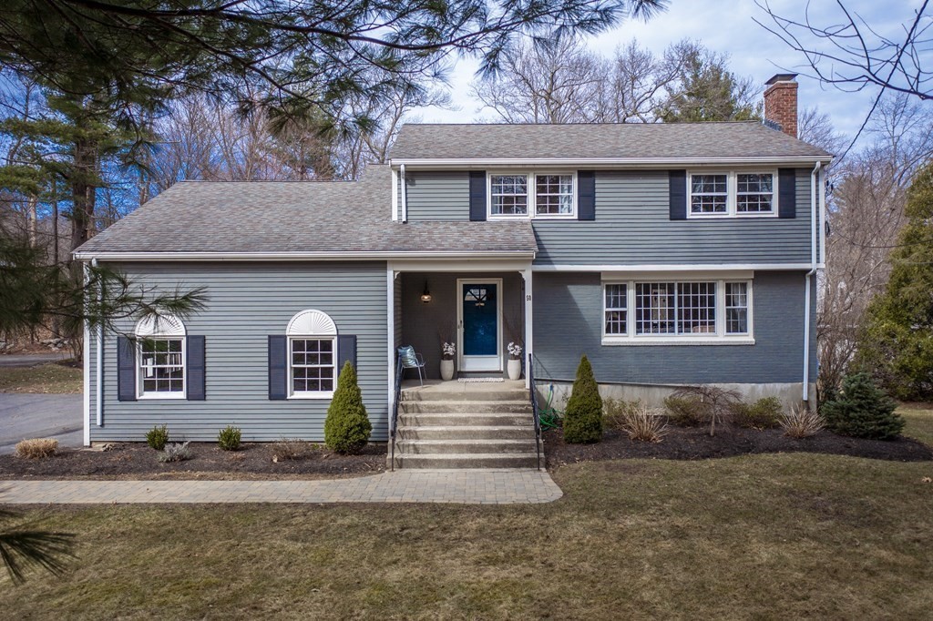 50 Wildwood Road Andover, MA 01810 - Photo 2 of 31 Gallery Image 2