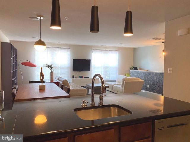 $408,890 | 3917 Old Dominion Boulevard, Unit 322, Alexandria, VA 22305