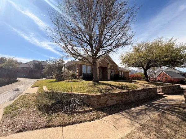 $525,000 | 2185 Clubview Drive, Rockwall, TX 75087