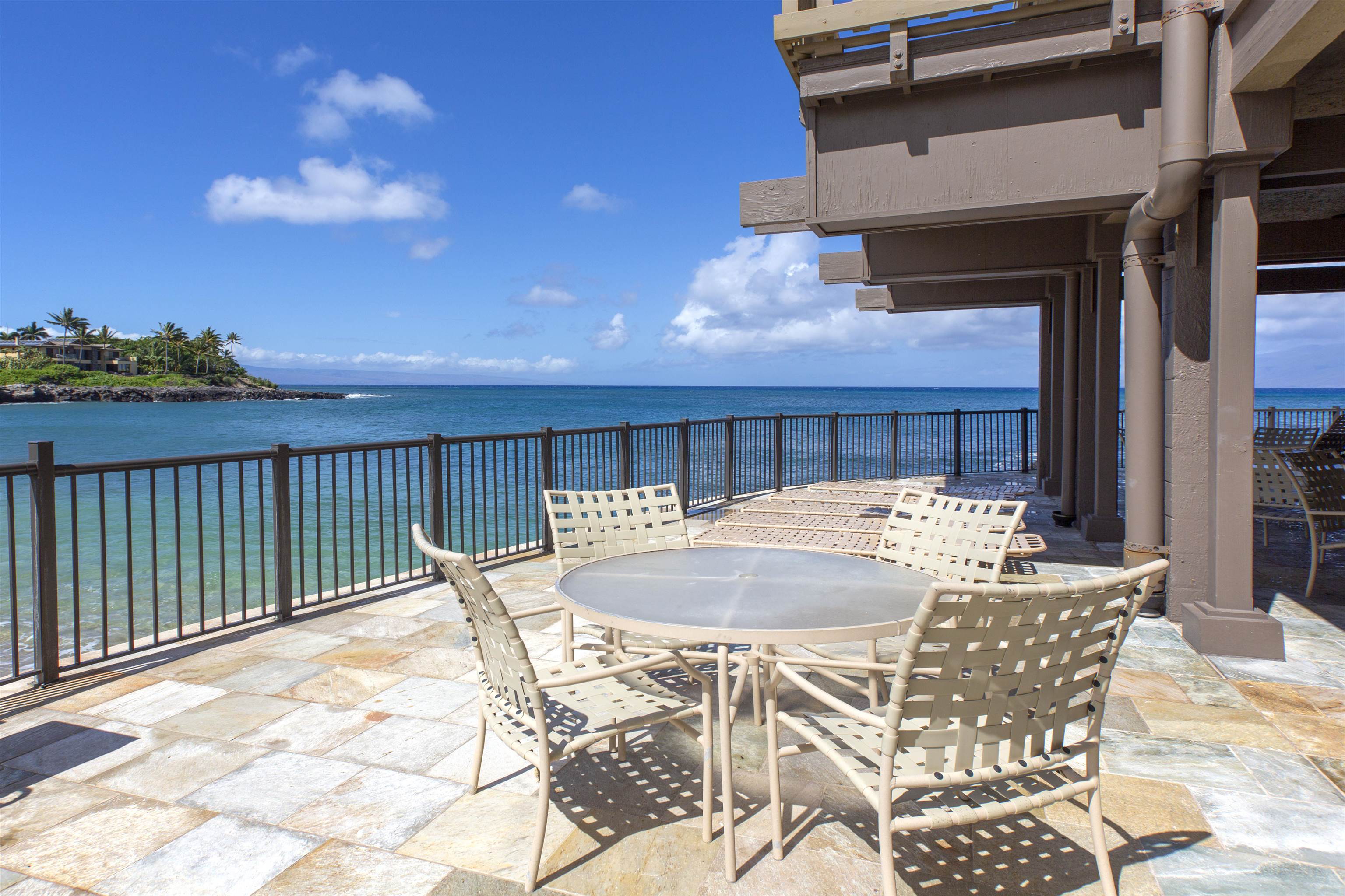 4909 Lower Honoapiilani Road, Unit A4 Lahaina, HI 96761 - Photo 25 of 31