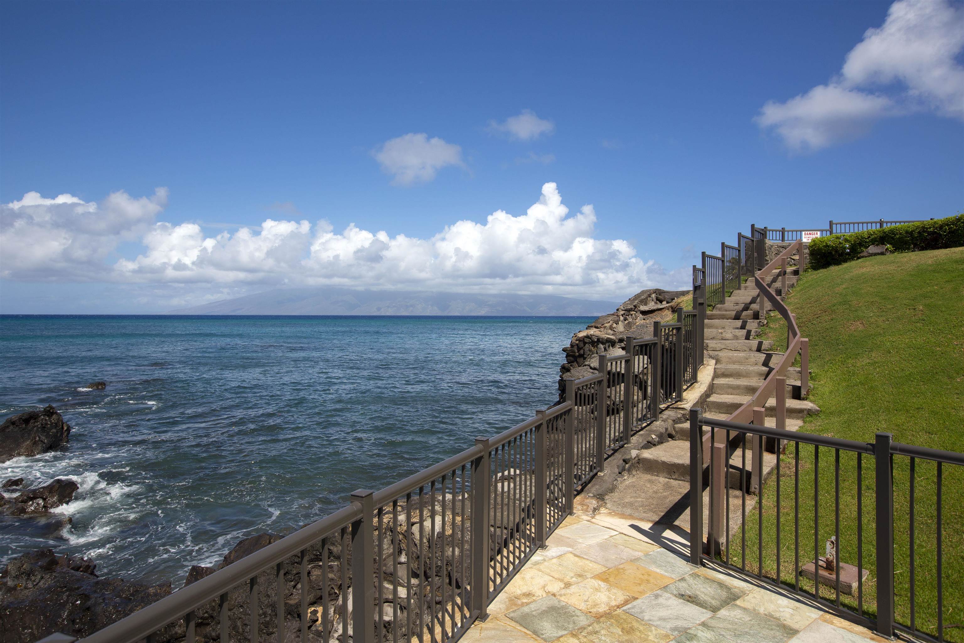 4909 Lower Honoapiilani Road, Unit A4 Lahaina, HI 96761 - Photo 26 of 31