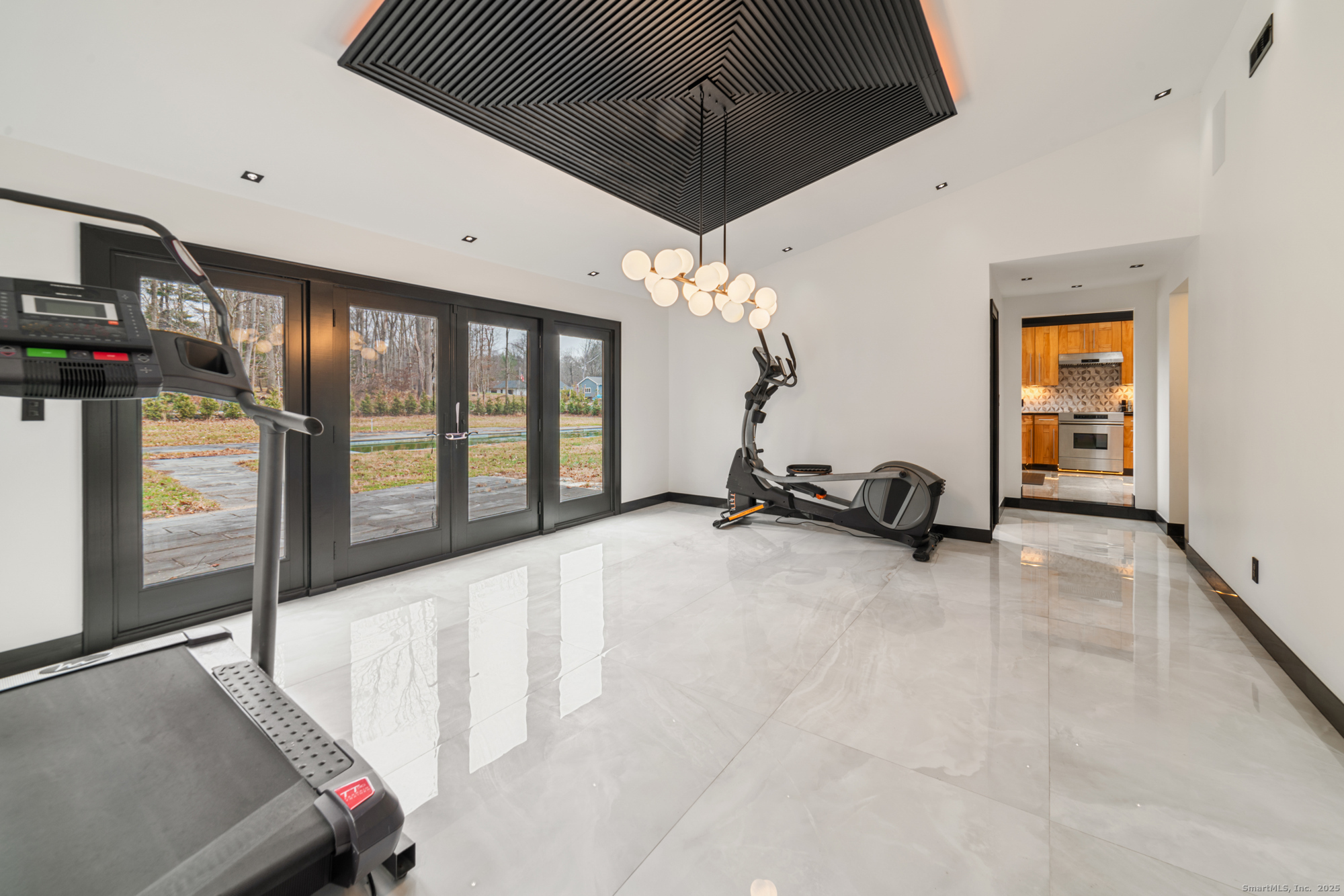 113 Woodbrook Drive Stamford, CT 06907 - Photo 12 of 39 a view of an entryway