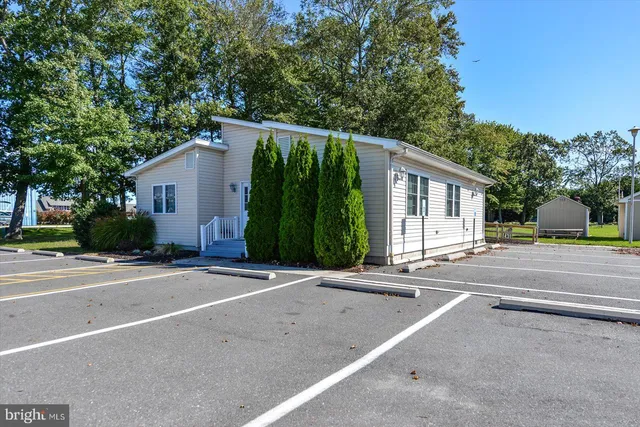 $425,000 | 36790 Breakwater Run, Selbyville, DE 19975