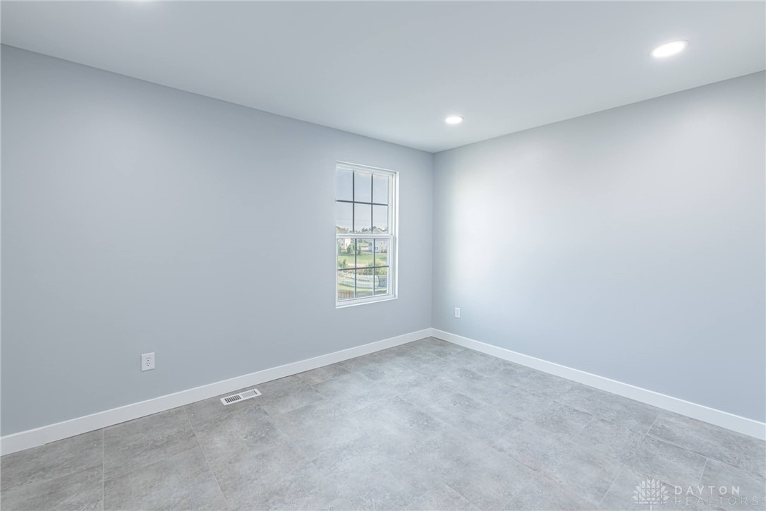 2818 Ridge View Court Xenia, OH 45385 - Photo 17 of 53