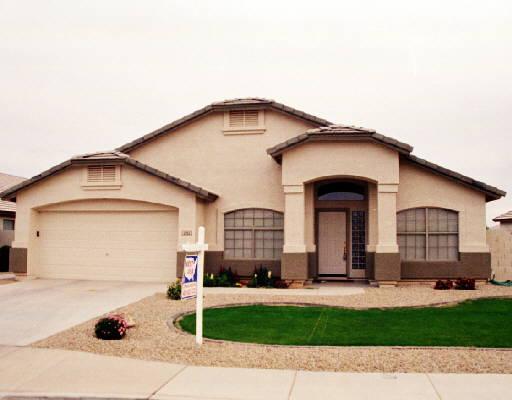 2132 East Smoke Tree Road, Unit WOW Gilbert, AZ 85296 - Photo 1 of 1 Primary Photo