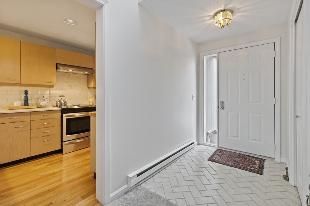 30 Pickwick Way, Unit 30 Wayland, MA 01778 - Photo 2 of 19 Gallery Image 2