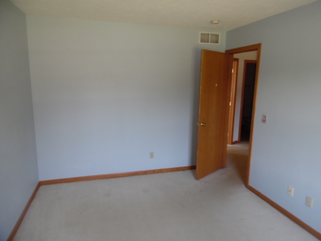 3089 North Trainer Road Rockford, IL 61114 - Photo 4 of 7 Gallery Image 4
