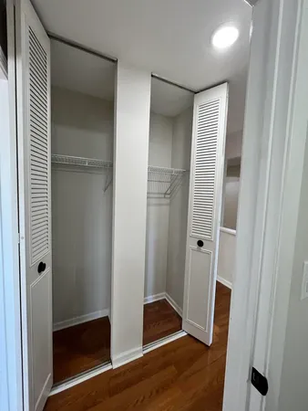 $175,000 | 314 Lathrop Avenue, Unit 402, Forest Park, IL 60130