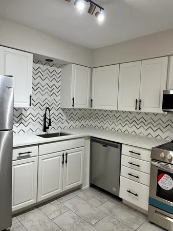 $175,000 | 314 Lathrop Avenue, Unit 402, Forest Park, IL 60130