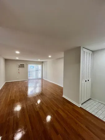 $175,000 | 314 Lathrop Avenue, Unit 402, Forest Park, IL 60130