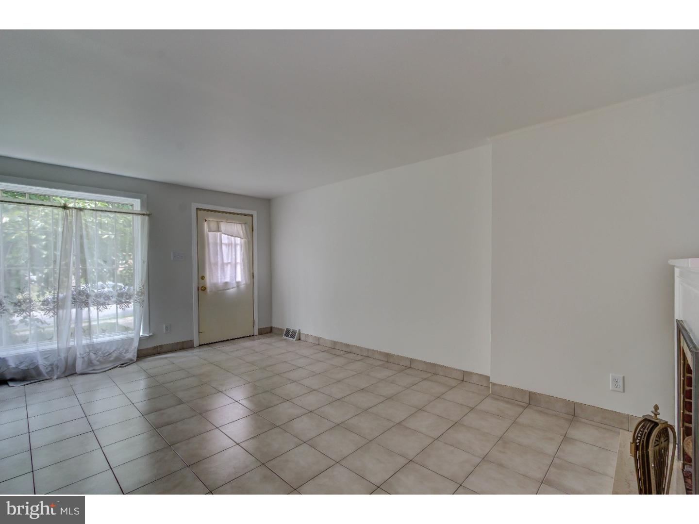 1910 Carter Road Folcroft, PA 19032 - Photo 5 of 18