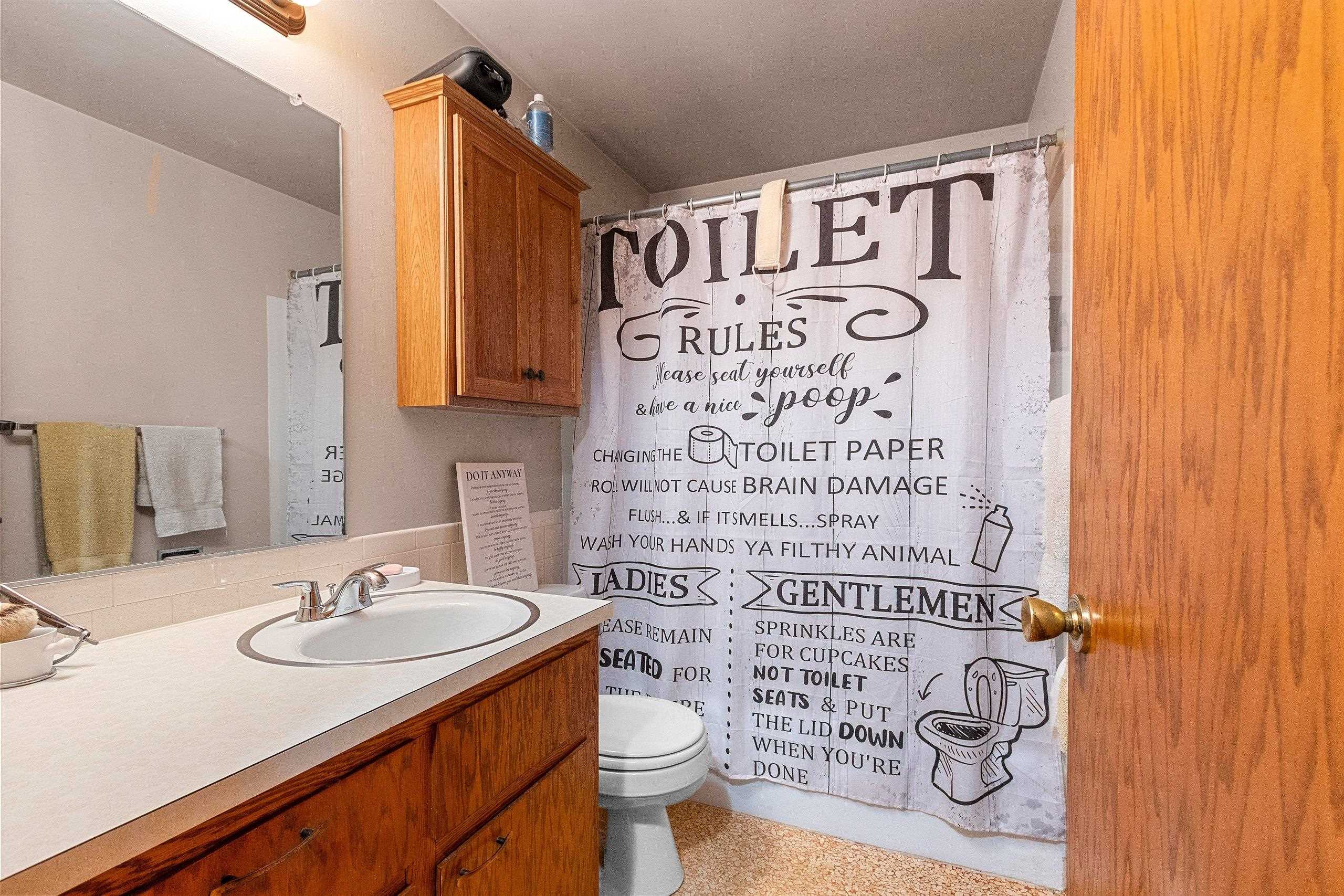 1237 Primrose Lane Neenah, WI 54956 - Photo 15 of 36