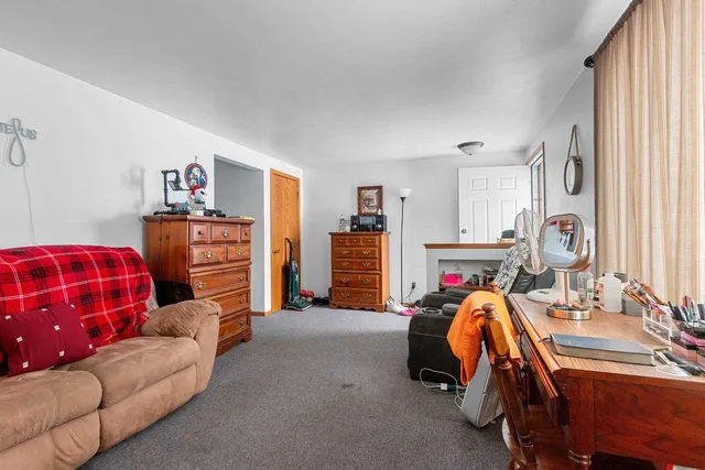 $279,900 | 1237 Primrose Lane, Neenah, WI 54956