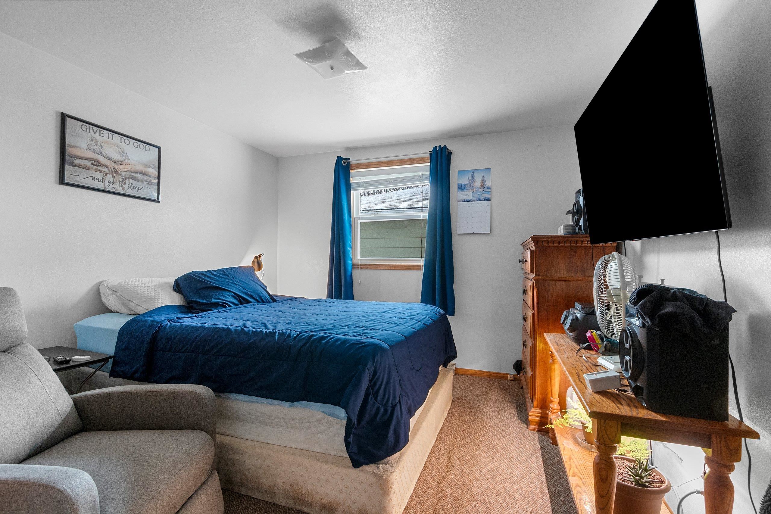 1237 Primrose Lane Neenah, WI 54956 - Photo 26 of 36