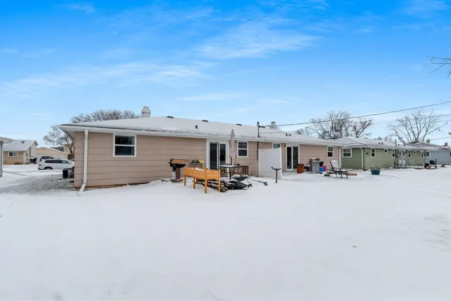$279,900 | 1237 Primrose Lane, Neenah, WI 54956