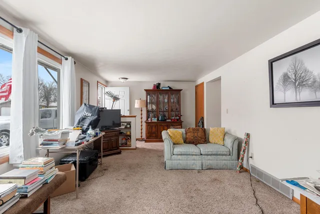 $279,900 | 1237 Primrose Lane, Neenah, WI 54956