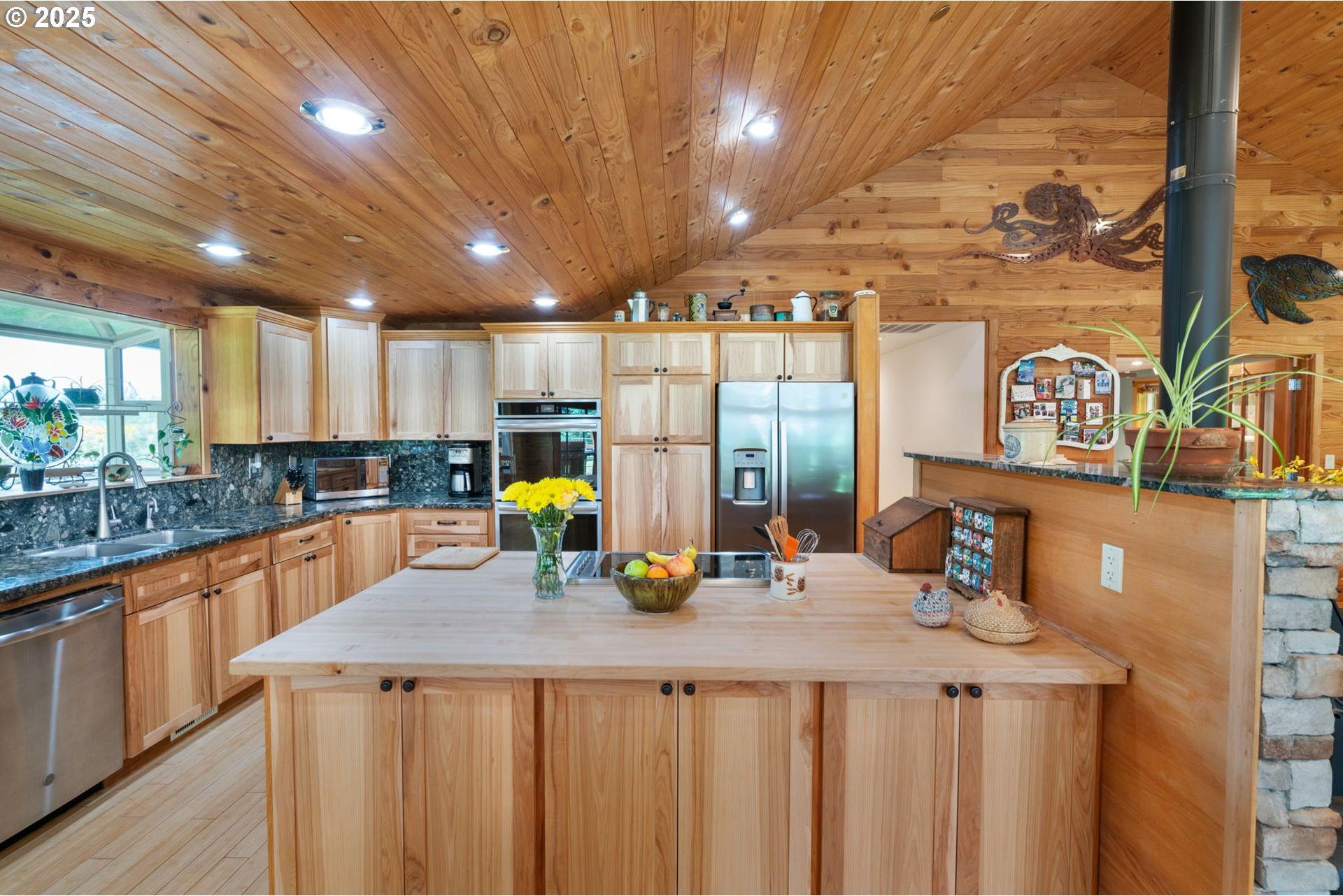 34400 Northeast Thompson Road Yacolt, WA 98675 - Photo 11 of 40 Gallery Image 11